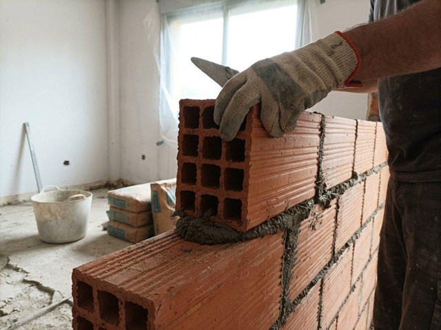 Da forma a tu reforma: albañilería integral en Ponteareas - Imagen 1
